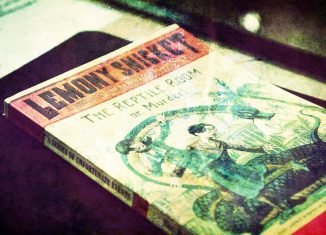 "Una serie de eventos desafortunados". Lemony Snicket. Tomado de Flickr. (CC BY-NC 2.0 DEED)