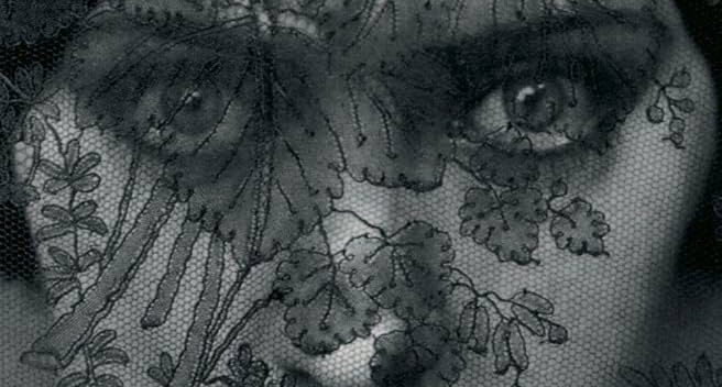 Mujer araña Portada de "El beso de la mujer araña", Manuel Puig. Booket México, 2014.