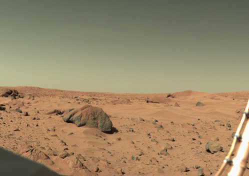 Tierra roja, atardeceres azules Fotografía tomada por el Viking Lander 1, el 11 de febrero de 1978. Imagen de dominio público, recuperada de Wikimedia Commons.