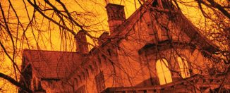 Portada de "The Haunting of Hill House", Shirley Jackson. Penguin Classics, 2006.